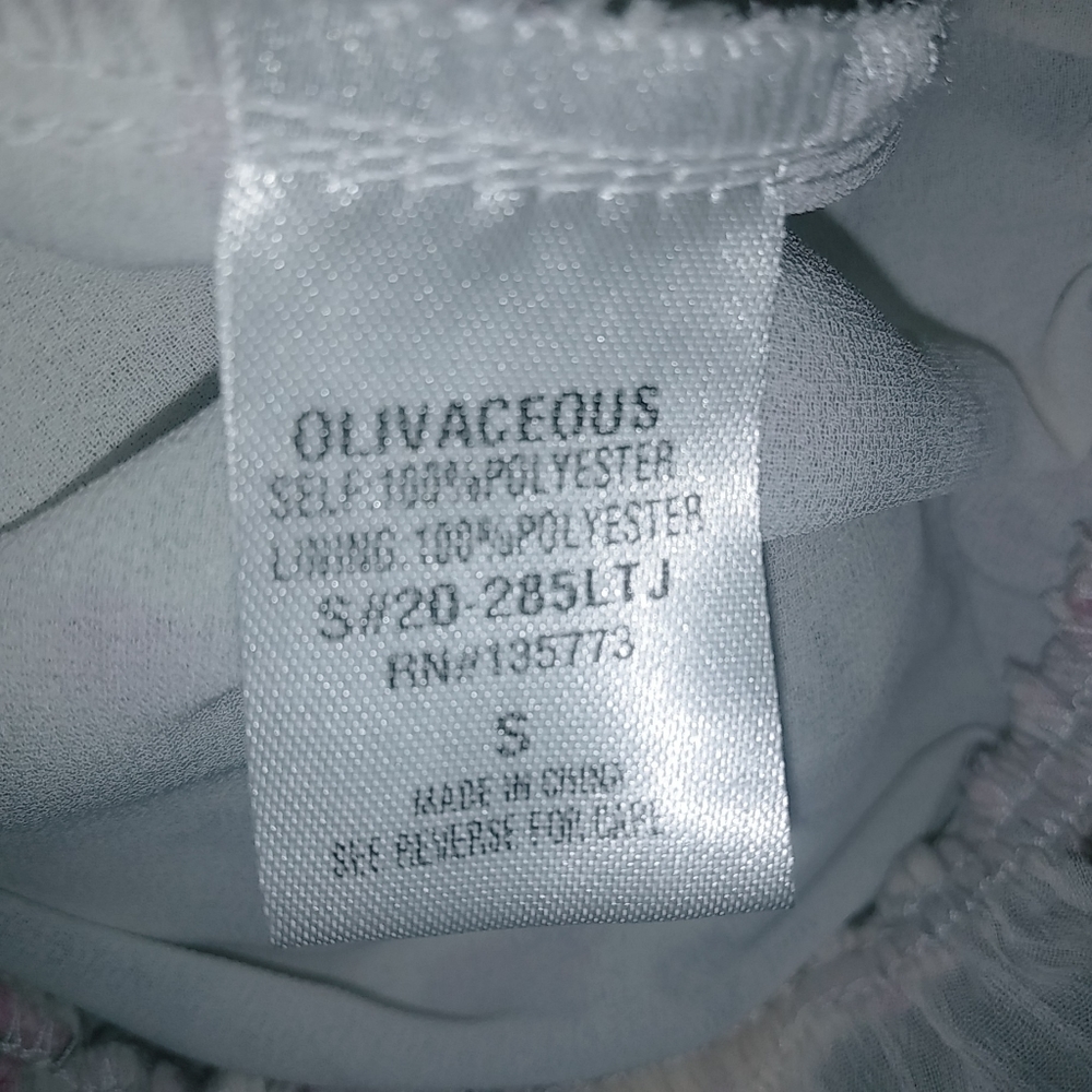 Olivaceous S Soft Floral Pink Green on White Bubble Hem Top - Picture 12 of 12